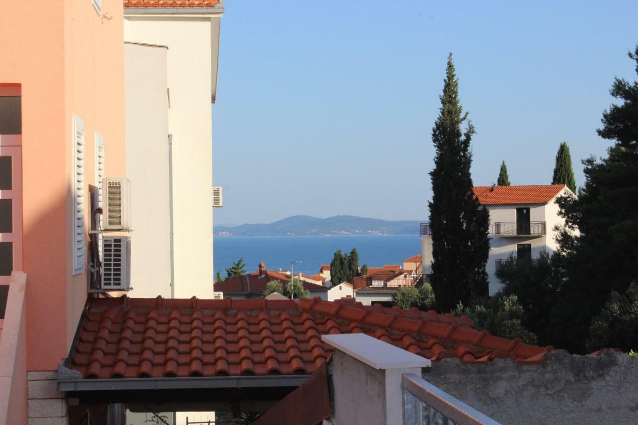 Apartment Lucky With Jacuzzi Trogir Exterior foto